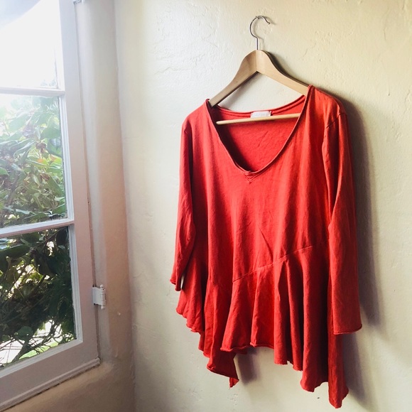 Altar'd State Tops - Altar’d State burnt orange summer top with ruffles